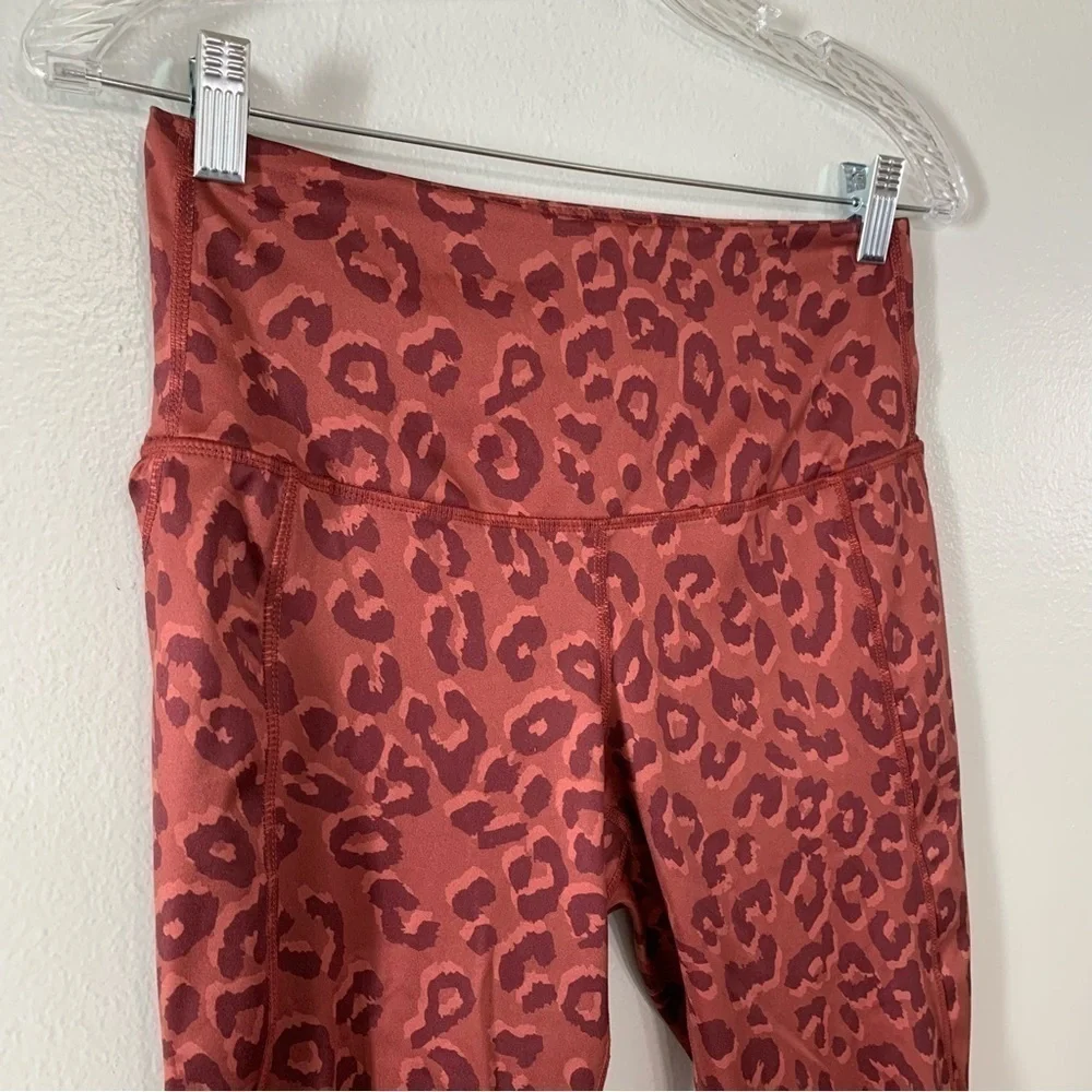 Leg End Burnt Orange Leopard Print Active Wear Pocket Leggings Size M